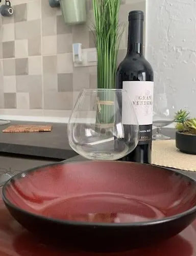 Bonito Estudio Carihuela Con Terraza, Wifi, Playa A 150 Metros